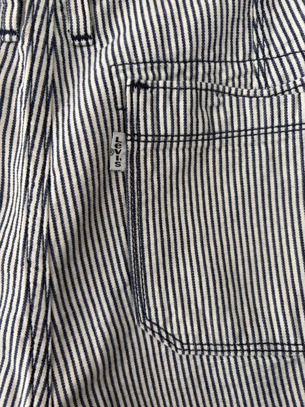 Levi’s Striped Cotton Shorts | Size 6 | Classic Railroad Stripe - Picture 5 of 6